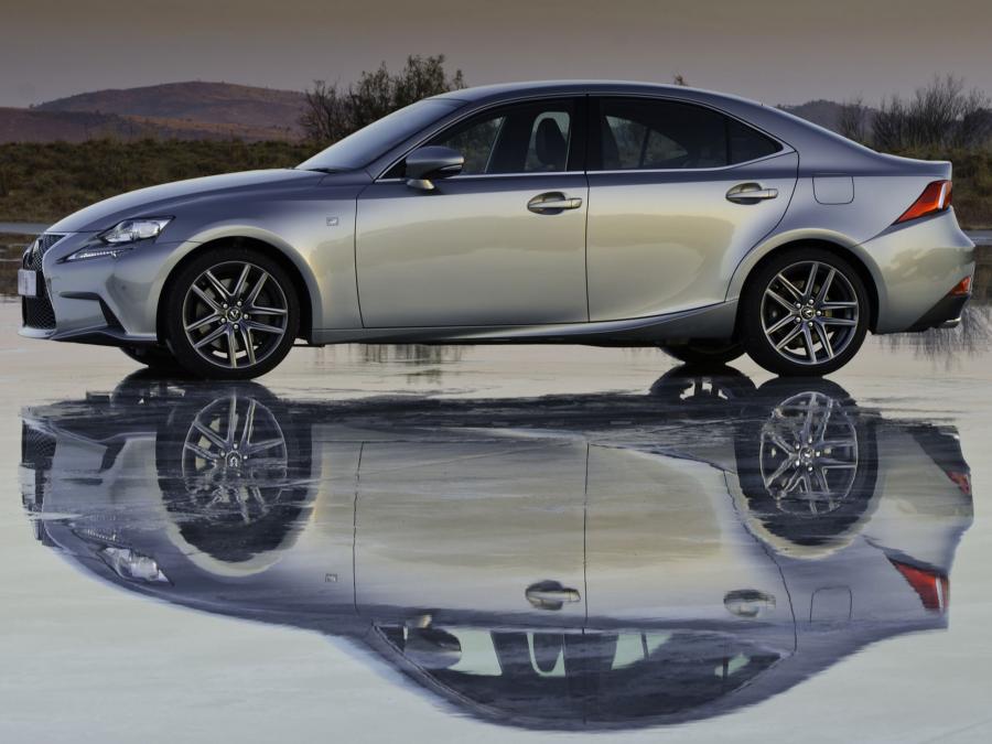  Lexus IS350 F-Sport 2013 года  (ZA) (фото 8 из 13)